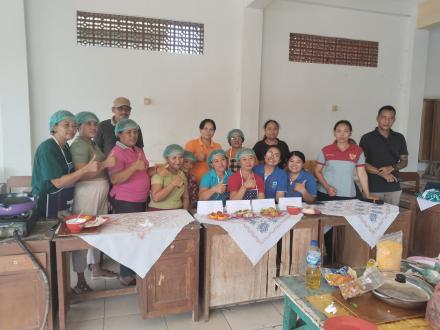 Pelatihan Kader PMT Berbasis Pangan Lokal